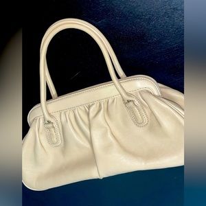 new wallet comes with tag